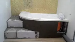 Bathtub With Step Photo
