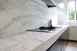 Photo white marble kitchen