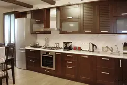 Straight brown kitchen photo