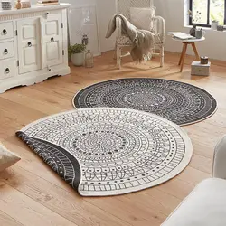 Round Carpet In The Bedroom Photo