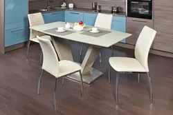 Стол для светлой кухни фото
