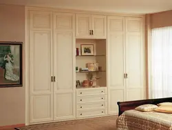 Classic bedroom wardrobes photo
