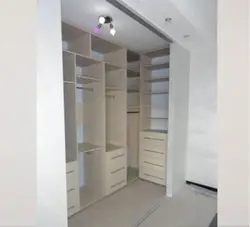 Dressing Rooms With Closed Cabinets Photo