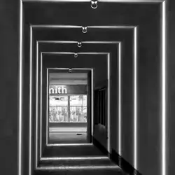 Koridordagi LED Tasmasi Fotosurati