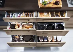 Открытое хранение на кухне фото