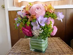Букет цветов на кухне фото