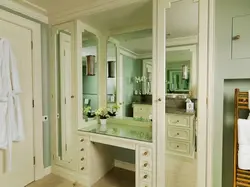 Hallway with dressing table photo