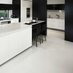 Glossy porcelain tiles in the kitchen photo