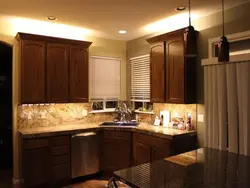 Кухня с подсветкой сверху фото