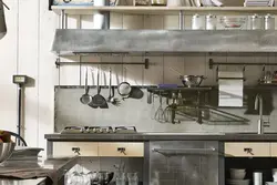 Кухни из металла и дерева фото