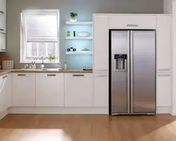 Холодильник в коробе на кухне фото