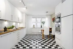 Photo of black and white tiles in the kitchen
