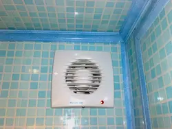 Вентылятар для выцяжкі ў ваннай фота