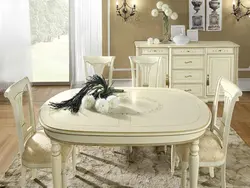 Белый овальный стол на кухне фото