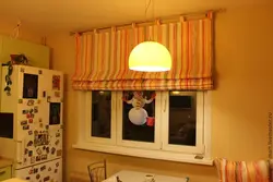 Двойные римские шторы на кухню фото