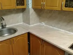 Countertops ва панелҳои деворӣ барои акс ошхона