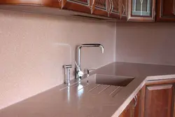 Countertops ва панелҳои деворӣ барои акс ошхона