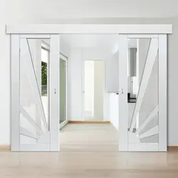 Раздвижные двери межкомнатные двустворчатые в интерьере гостиной фото