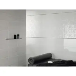 Сочетание глянцевой и матовой плитки в ванной фото