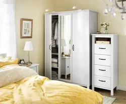 Шкаф и комод в спальню в одном стиле фото