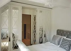 How to close a mirror on a closet in the bedroom with your own hands photo