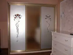How To Close A Mirror On A Closet In The Bedroom With Your Own Hands Photo