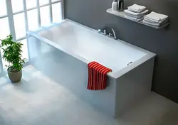 Wall-mounted bathtub in the interior