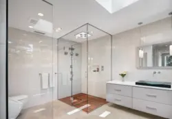 Transparent bathtubs in the interior