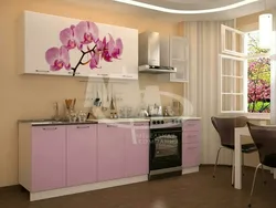 Интерьер кухни с орхидеей