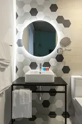 Гексагон в интерьере ванной