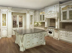 Grand kitchen in the interior