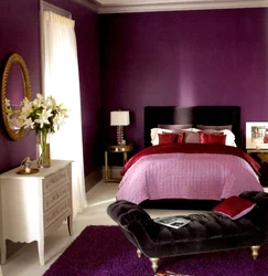 Purple in the bedroom interior