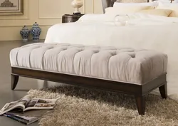 Klassik yataq otağı üçün puflar