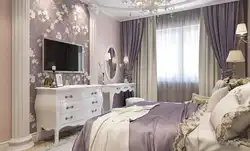 Пудравыя шторы ў інтэр'еры спальні