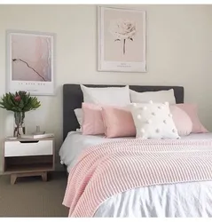 Powder bed in the bedroom interior