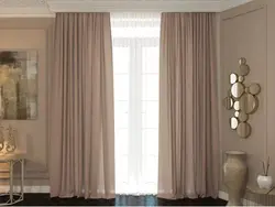 Песочные шторы в интерьере гостиной