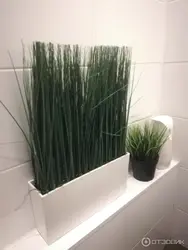 Искусственная трава в интерьере ванной