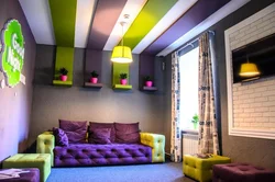 Green and purple in the bedroom interior