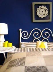 Blue and yellow in the bedroom interior