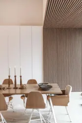 Реечные стеновые панели в интерьере кухни