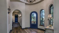 Hallway design in bay window