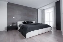 Дызайн спальні з карычневым ламінатам