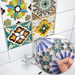Design of old tiles in the bathroom