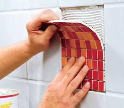 Design Of Old Tiles In The Bathroom