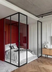 Спальня за стеклянной перегородкой дизайн