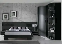 Дызайн спальні з чорнай шафай