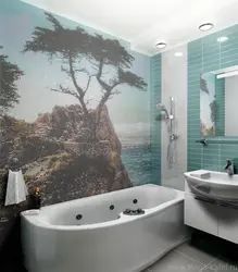 Дизайн ванной с картинками на стене