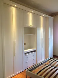 Дизайн спальни с нишей для шкафа