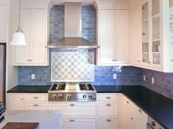 Backsplash və tezgah üçün mətbəx dizayn plitələr