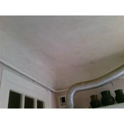 Ceilings in old apartments photos